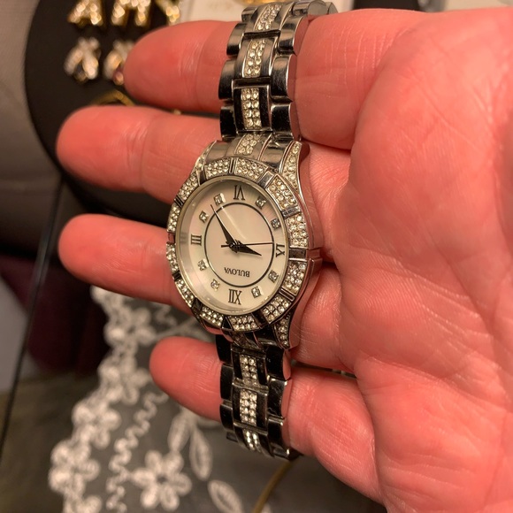 Bulova mother of pearl crystal watch main image 7